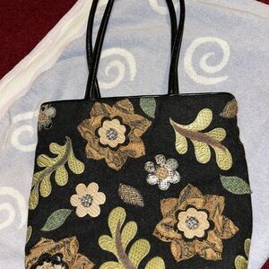 Floral tote bag by Bueno